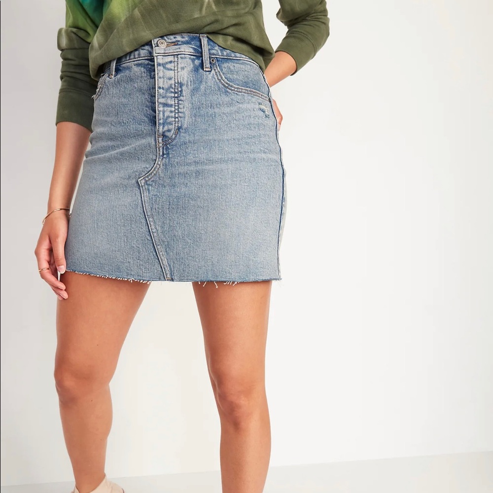 High-Waisted Button-Fly Ripped Cut-Off Jean Denim Skirt Women Size 6